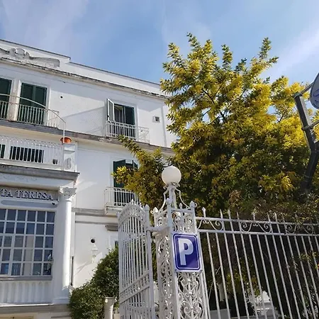 Hotel Santa Teresa 3*